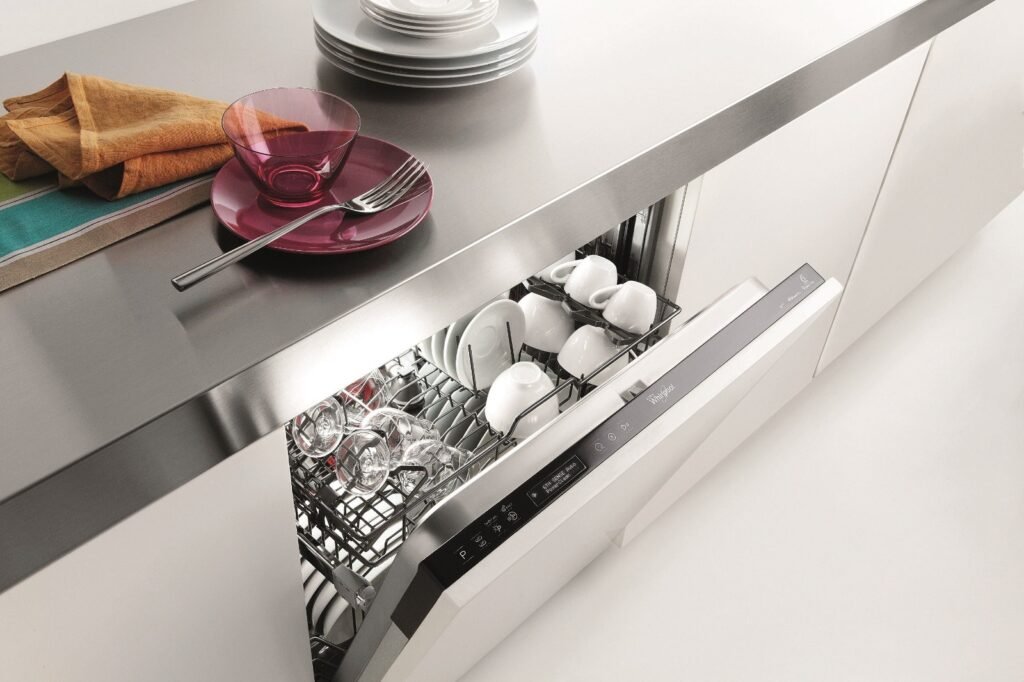  غسالة whirlpool للصحون.